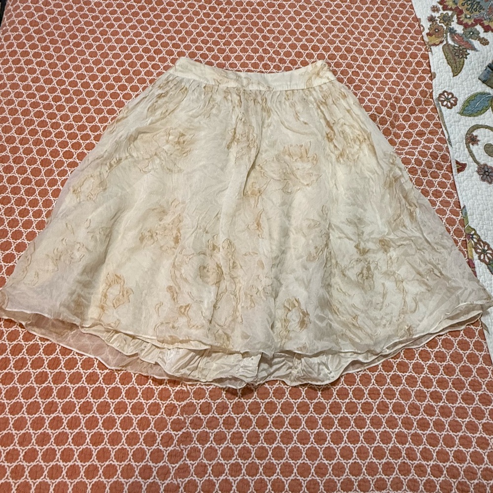 Carmen Marc Valvo Ivory Silk Skirt, size 12